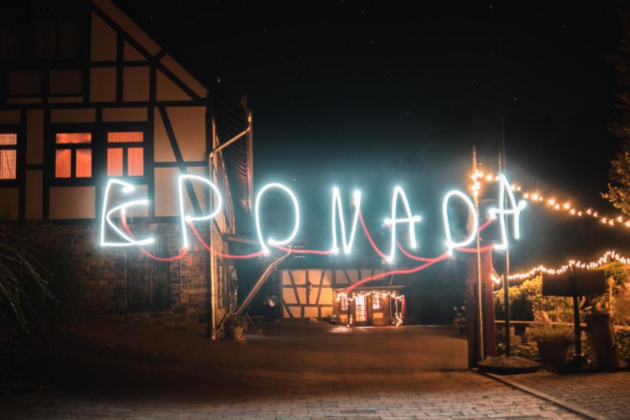 Gastehaus Eponada Villa Weisel ภายนอก รูปภาพ