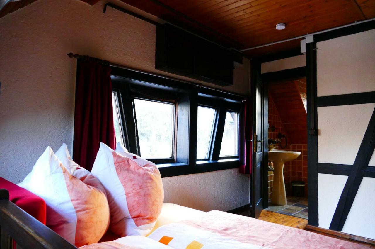 Gastehaus Eponada Villa Weisel ภายนอก รูปภาพ