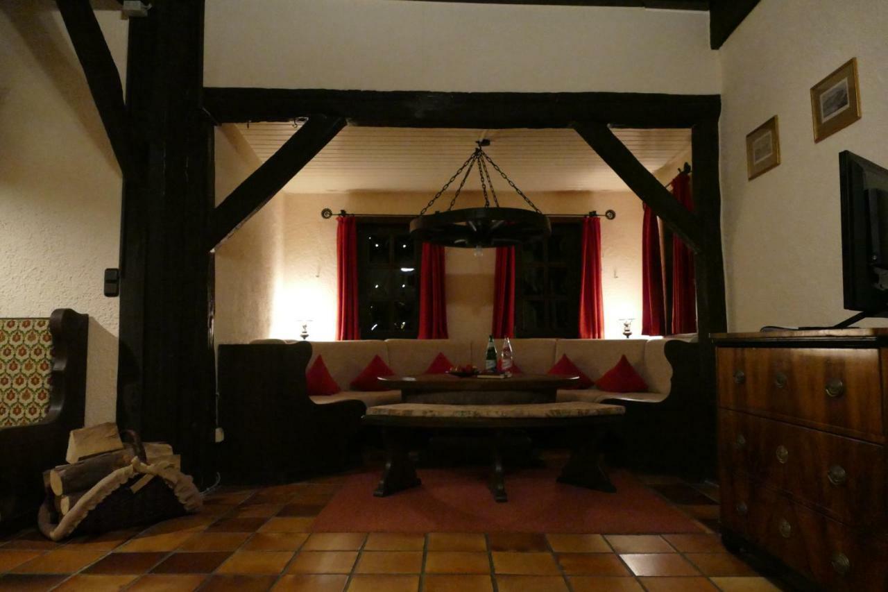 Gastehaus Eponada Villa Weisel ภายนอก รูปภาพ